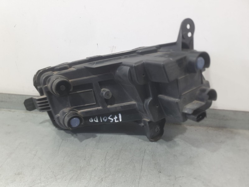 Recambio de faro antiniebla derecho para volkswagen polo vi (aw1, bz1, ae1, bz3) 1.0 tsi referencia OEM IAM   