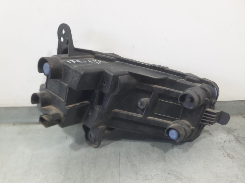 Recambio de faro antiniebla izquierdo para volkswagen polo vi (aw1, bz1, ae1, bz3) 1.0 tsi referencia OEM IAM   