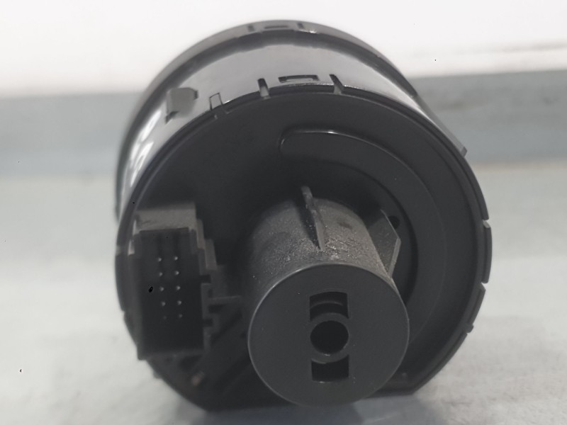 Recambio de mando luces para volkswagen polo vi (aw1, bz1, ae1, bz3) 1.0 tsi referencia OEM IAM 5G0941431AG  