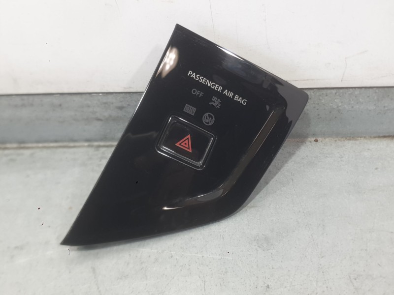 Recambio de warning para volkswagen polo vi (aw1, bz1, ae1, bz3) 1.0 tsi referencia OEM IAM   