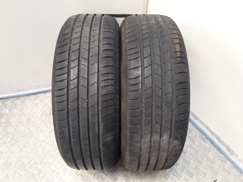 Recambio de neumatico pareja para neumaticos reutilizados - referencia OEM IAM 205601692H KUMHO 205/60/16/92H