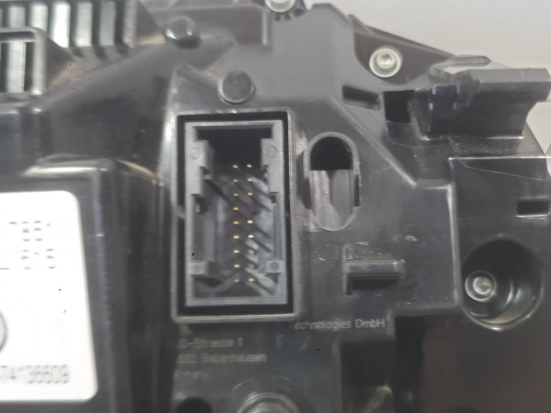 Recambio de cuadro instrumentos para volkswagen taigo (cs1) 1.5 tsi referencia OEM IAM 2G0920320B  