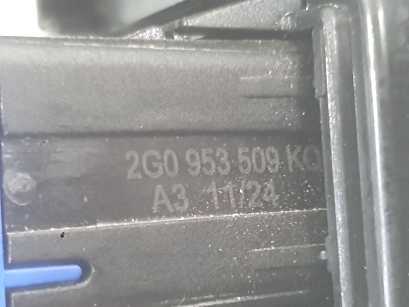 Recambio de warning para volkswagen taigo (cs1) 1.5 tsi referencia OEM IAM   