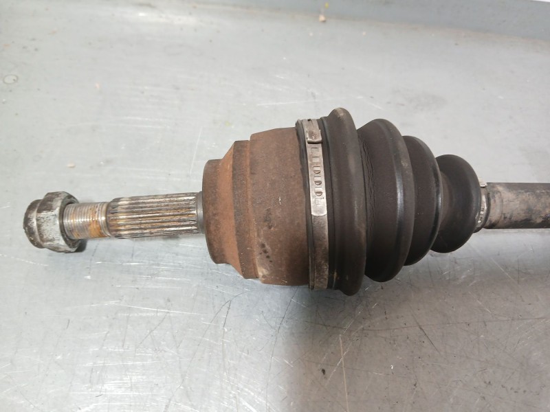 Recambio de transmision delantera izquierda para renault kangoo (kc0/1_) d 65 1.9 (kc0e, kc02, kc0j, kc0n) referencia OEM IAM 77