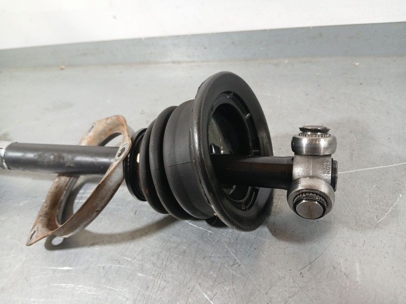 Recambio de transmision delantera izquierda para renault kangoo (kc0/1_) d 65 1.9 (kc0e, kc02, kc0j, kc0n) referencia OEM IAM 77