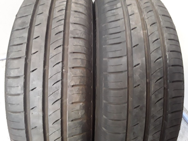Recambio de neumatico pareja para neumaticos reutilizados - referencia OEM IAM 185651588H KUMHO 185/65/15/88H