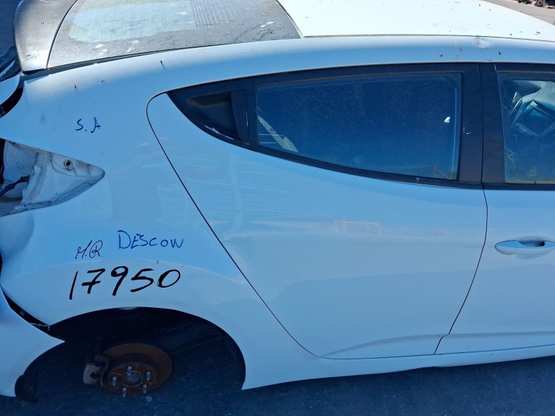 Recambio de puerta trasera derecha para hyundai veloster (fs) 1.6 gdi referencia OEM IAM 770042V020  