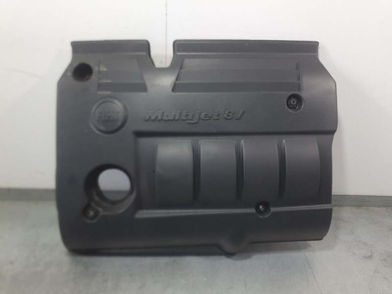 Recambio de tapa motor para fiat stilo multi wagon (192_) 1.9 jtd referencia OEM IAM 55197210  