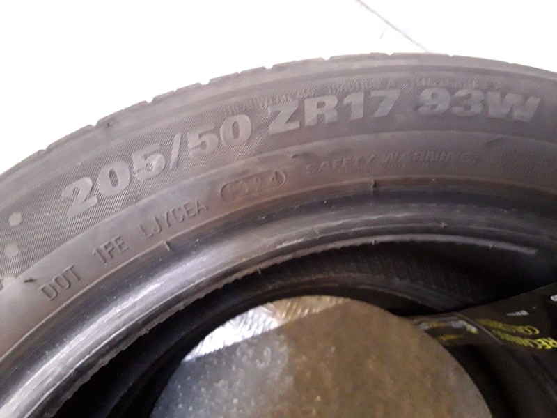 Recambio de neumatico pareja para neumaticos reutilizados - referencia OEM IAM 205501793W KUMHO 205/50/17/93W