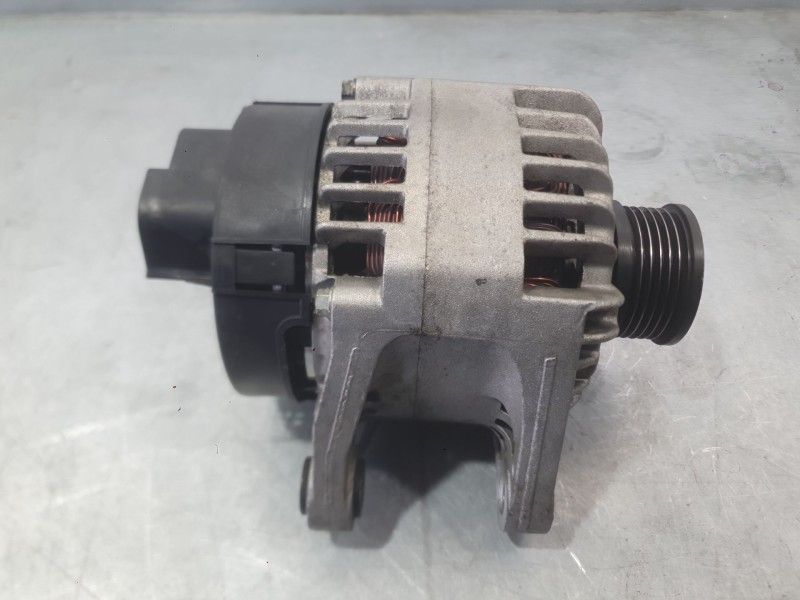 Recambio de alternador para fiat stilo multi wagon (192_) 1.9 jtd referencia OEM IAM 71794788 51859053 