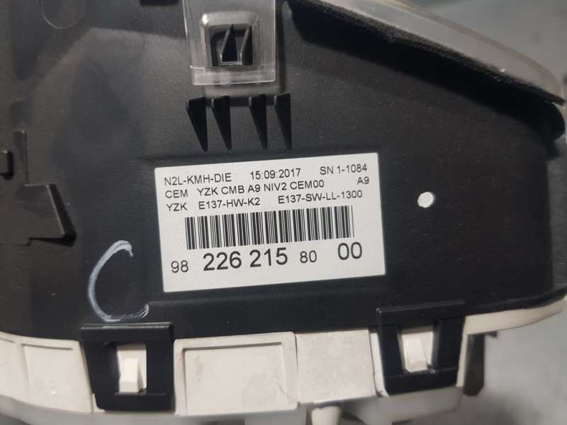 Recambio de cuadro instrumentos para peugeot 208 access referencia OEM IAM 9822621580º  