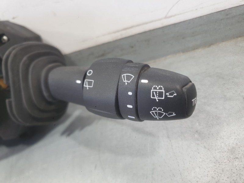 Recambio de mando luces y limpia para fiat stilo multi wagon (192_) 1.9 jtd referencia OEM IAM 735532274  