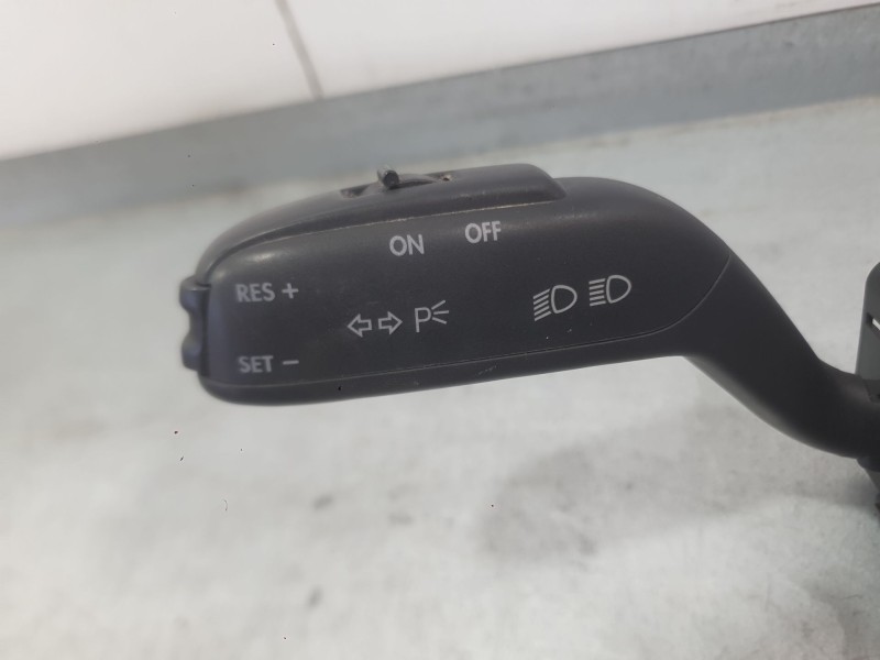 Recambio de mando luces y limpia para seat ibiza iv sc (6j1, 6p5) 1.4 referencia OEM IAM 7H0953513C9B9  