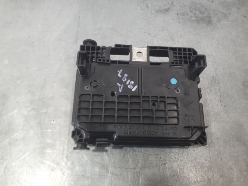 Recambio de caja reles / fusibles para citroën c3 ii (sc_) 1.4 hdi 70 (sc8hzc, sc8hr0, sc8hp4) referencia OEM IAM 6500HV  