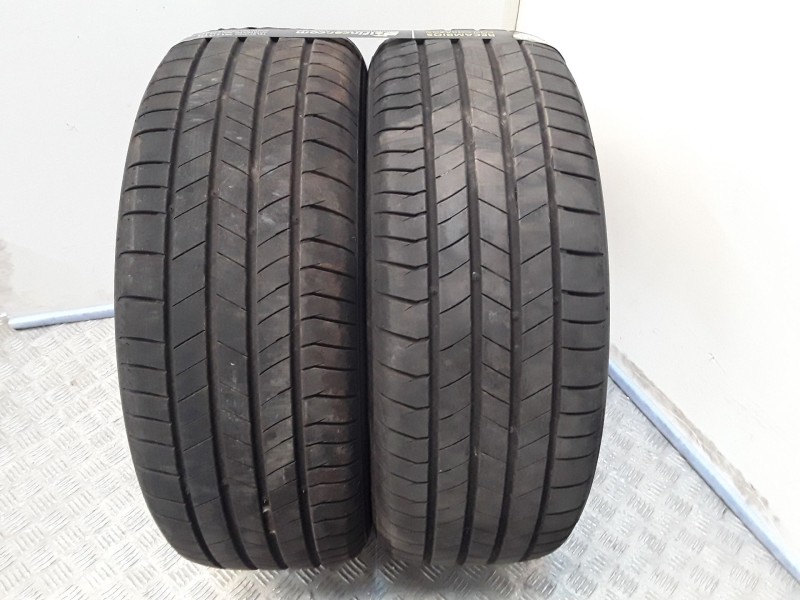 Recambio de neumatico pareja para neumaticos reutilizados - referencia OEM IAM 215551899H KUMHO 215/55/18/99H