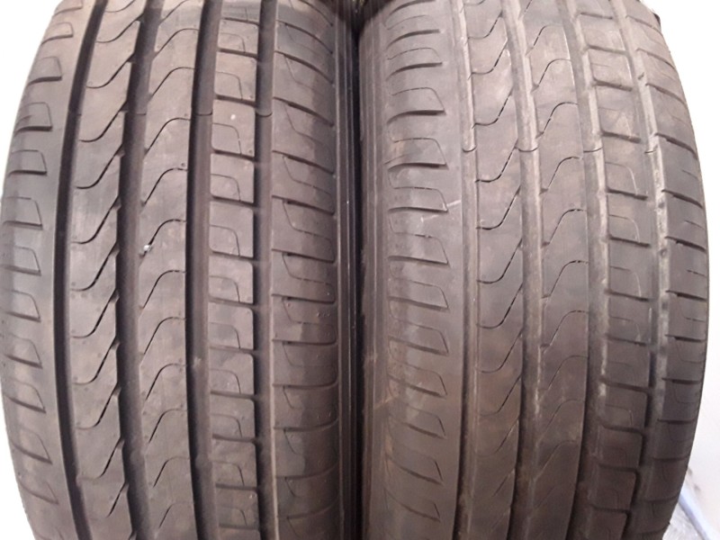 Recambio de neumatico pareja para neumaticos reutilizados - referencia OEM IAM 215651799V PIRELLI 215/65/17/99V