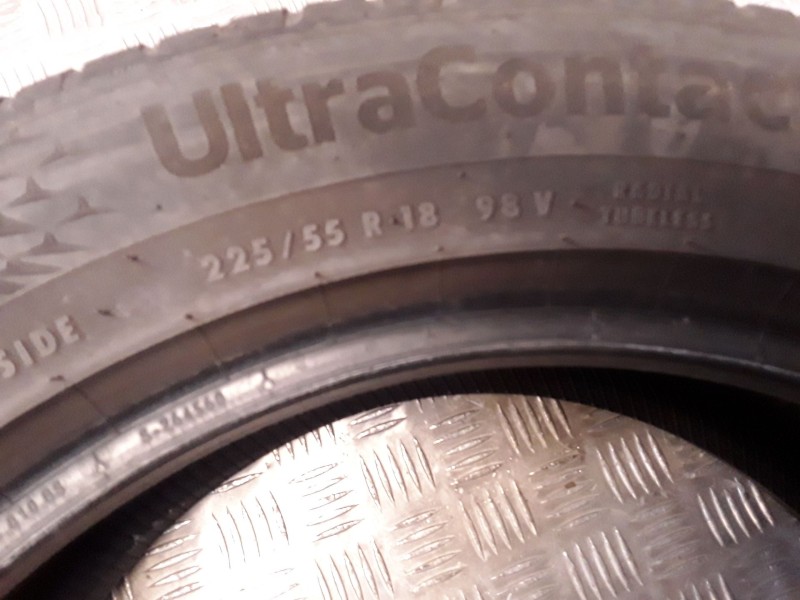 Recambio de neumatico pareja para neumaticos reutilizados - referencia OEM IAM 225551898V CONTINENTAL 225/55/18/98V