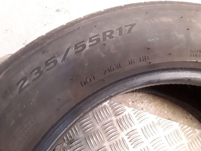 Recambio de neumatico pareja para neumaticos reutilizados - referencia OEM IAM 2355517103W HANKOOK 235/55/17/103W