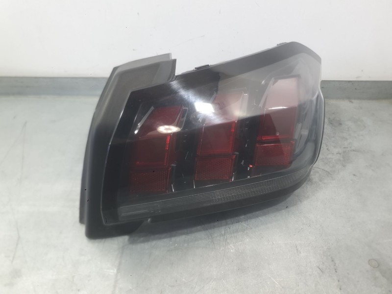 Recambio de piloto trasero derecho para peugeot 208 ii (ub_, up_, uw_, uj_) 1.2 puretech 100 referencia OEM IAM 9823216580  