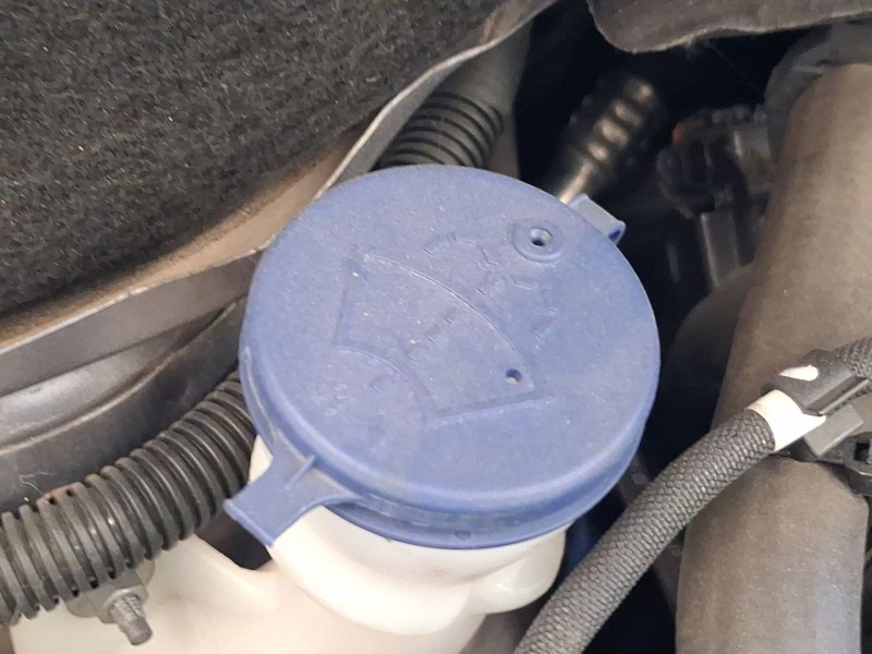 Recambio de deposito limpia para peugeot 2008 i (cu_) 1.2 thp 110 / puretech 110 referencia OEM IAM 6431N6  