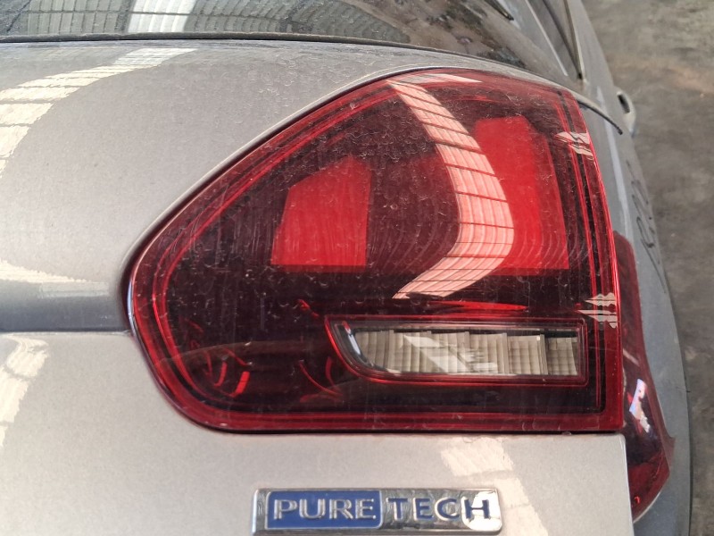 Recambio de piloto trasero derecho interior para peugeot 2008 i (cu_) 1.2 thp 110 / puretech 110 referencia OEM IAM 9814757280  