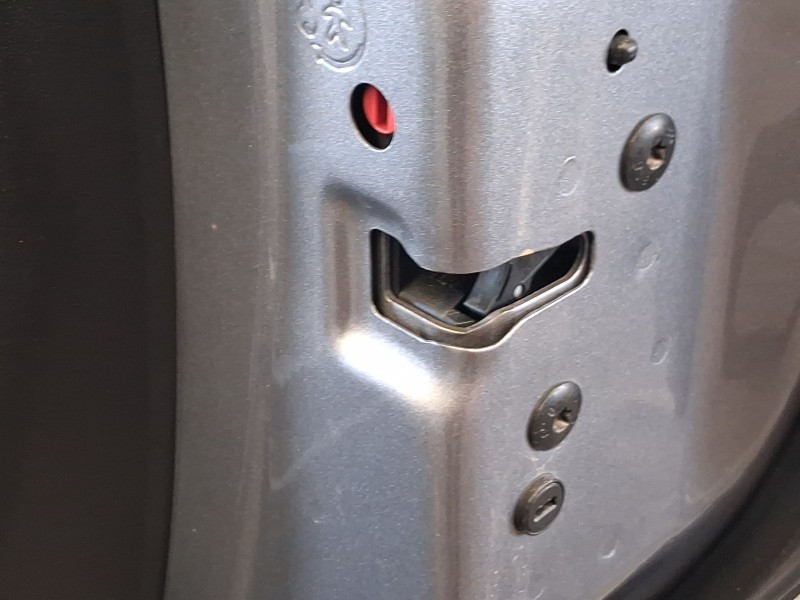 Recambio de cerradura puerta trasera derecha para peugeot 2008 i (cu_) 1.2 thp 110 / puretech 110 referencia OEM IAM 9812501180 