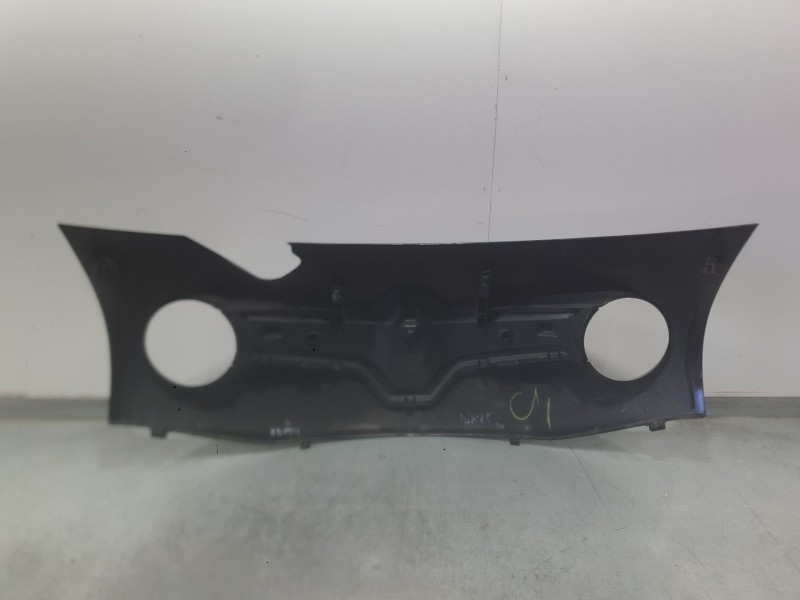 Recambio de rejilla delantera para renault twizy (mam_) 80 referencia OEM IAM   