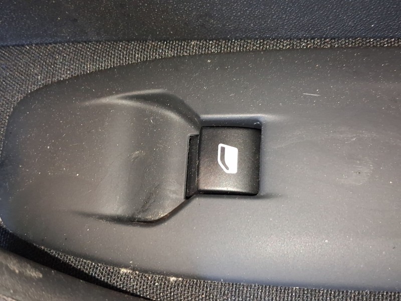 Recambio de mando elevalunas delantero derecho para peugeot 2008 i (cu_) 1.2 thp 110 / puretech 110 referencia OEM IAM 96751115Z