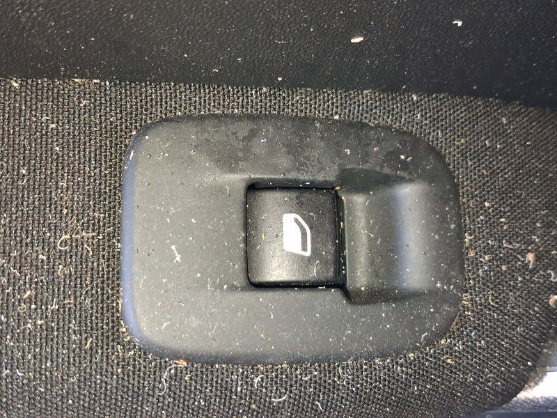 Recambio de mando elevalunas trasero izquierdo para peugeot 2008 i (cu_) 1.2 thp 110 / puretech 110 referencia OEM IAM 96751119Z