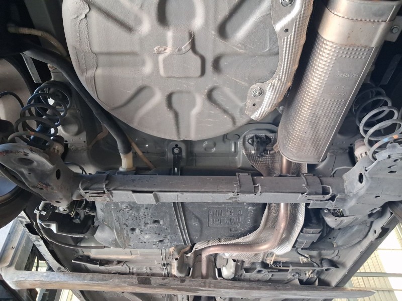 Recambio de puente trasero para peugeot 2008 i (cu_) 1.2 thp 110 / puretech 110 referencia OEM IAM 1607197180  
