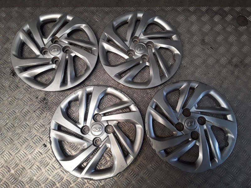 Recambio de juego tapacubos para universal accesorio - referencia OEM IAM 14´´ 4 TORN HYUNDAI RALLADAS