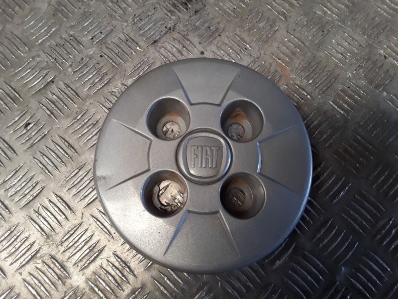 Recambio de juego tapacubos para universal accesorio - referencia OEM IAM 4 TORN FIAT RALLADAS