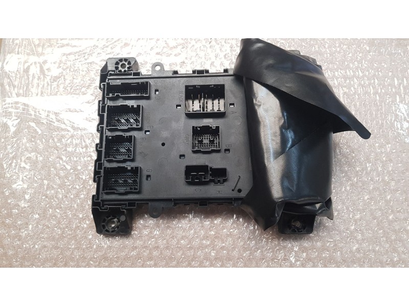 Recambio de modulo electronico para maserati grecale modena mild hybrid q4 referencia OEM IAM 68528949AC A2C78148804 CONTINENTAL