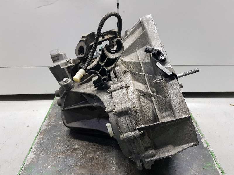 Recambio de caja cambios para renault megane iii berlina 5 p dynamique referencia OEM IAM TL4A030 S086053 6VELOCIDADES