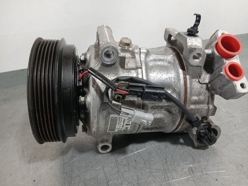 Recambio de compresor aire acondicionado para renault megane iv hatchback (b9a/m/n_) 1.5 dci 90 (b9a1) referencia OEM IAM 926009