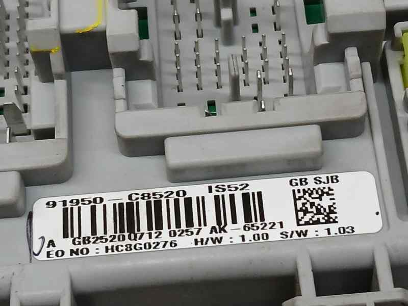 Recambio de caja reles / fusibles para hyundai i20 trend referencia OEM IAM 91950C8520  
