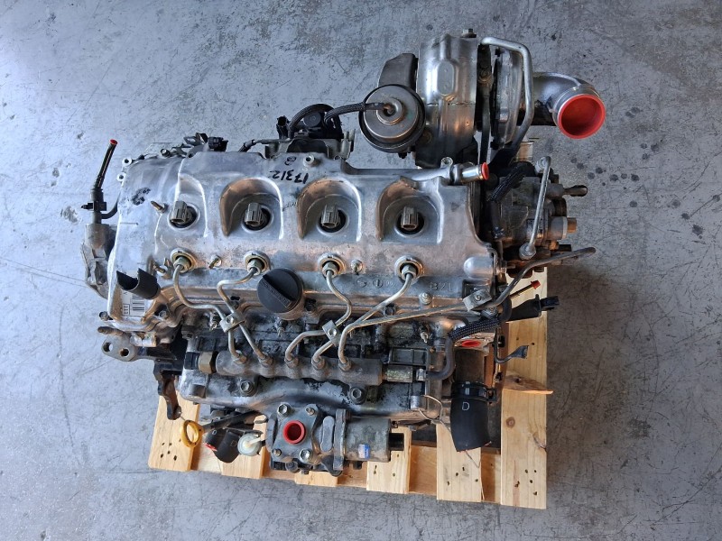 Recambio de motor completo para toyota avensis (_t25_) 2.2 d-4d (adt251_) referencia OEM IAM 2AD  