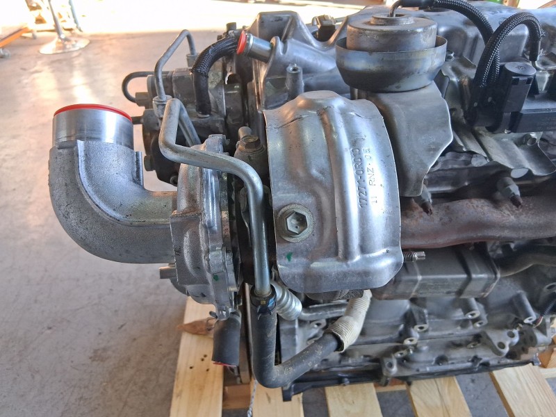 Recambio de motor completo para toyota avensis (_t25_) 2.2 d-4d (adt251_) referencia OEM IAM 2AD  