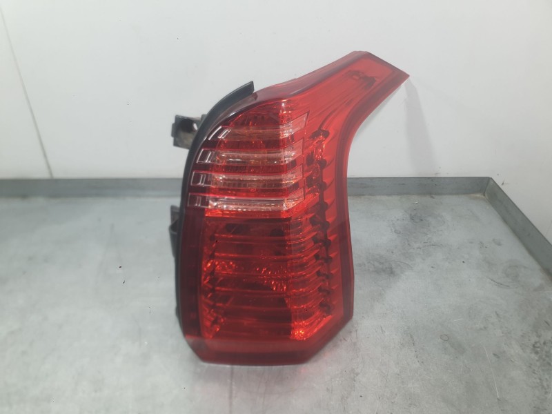 Recambio de piloto trasero derecho para peugeot 5008 (0u_, 0e_) 1.6 hdi referencia OEM IAM 6351KH  