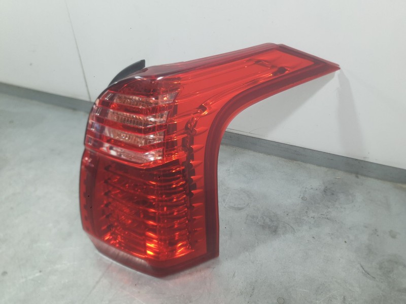 Recambio de piloto trasero derecho para peugeot 5008 (0u_, 0e_) 1.6 hdi referencia OEM IAM 6351KH  