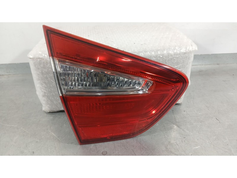 Recambio de piloto trasero izquierdo interior para kia rio iii (ub) 1.2 cvvt referencia OEM IAM 924031W200 924301W200 