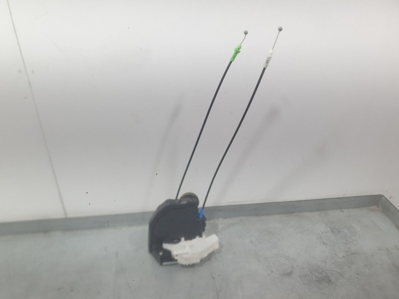 Recambio de cerradura puerta trasera derecha para toyota c-hr (_x1_) 1.8 hybrid (zyx10_, zyx11_) referencia OEM IAM 69050F4010 9