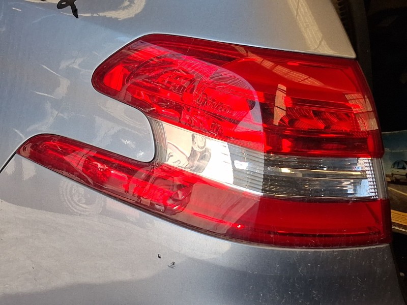 Recambio de piloto trasero izquierdo exterior para peugeot 308 sw ii (lc_, lj_, lr_, lx_, l4_) 1.2 thp 130 referencia OEM IAM 96