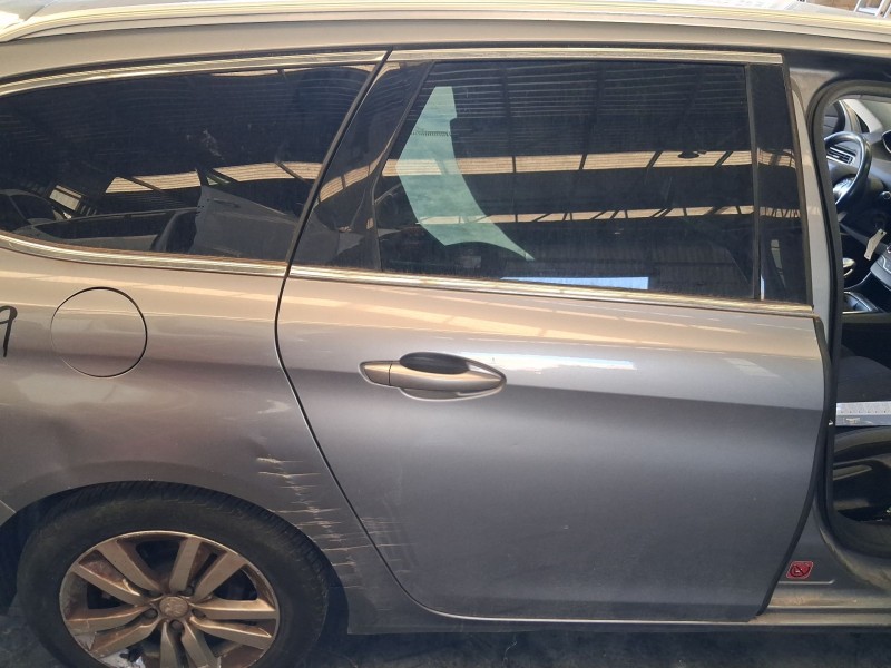 Recambio de puerta delantera derecha para peugeot 308 sw ii (lc_, lj_, lr_, lx_, l4_) 1.2 thp 130 referencia OEM IAM 1610102180 