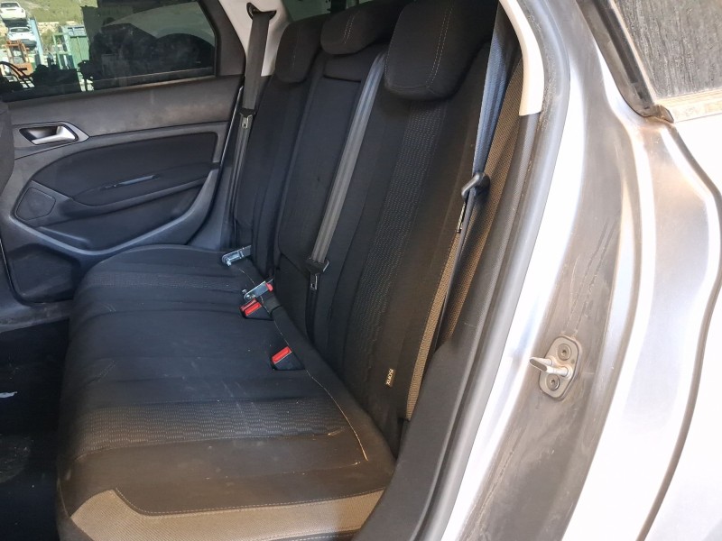 Recambio de asientos traseros para peugeot 308 sw ii (lc_, lj_, lr_, lx_, l4_) 1.2 thp 130 referencia OEM IAM   