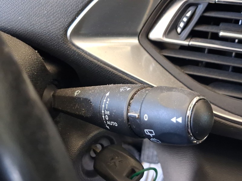 Recambio de mando luces y limpia para peugeot 308 sw ii (lc_, lj_, lr_, lx_, l4_) 1.2 thp 130 referencia OEM IAM 98180645ZD  