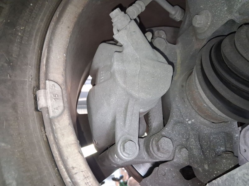 Recambio de pinza freno delantera derecha para peugeot 308 sw ii (lc_, lj_, lr_, lx_, l4_) 1.2 thp 130 referencia OEM IAM 161042