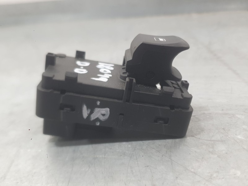 Recambio de mando elevalunas delantero derecho para mg zs suv (azs1) 1.5 vti referencia OEM IAM 10470986  
