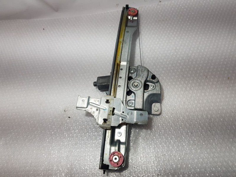 Recambio de elevalunas delantero derecho para peugeot 208 access referencia OEM IAM 9673154380  HILEX ELÉCTRICO 6 PINS