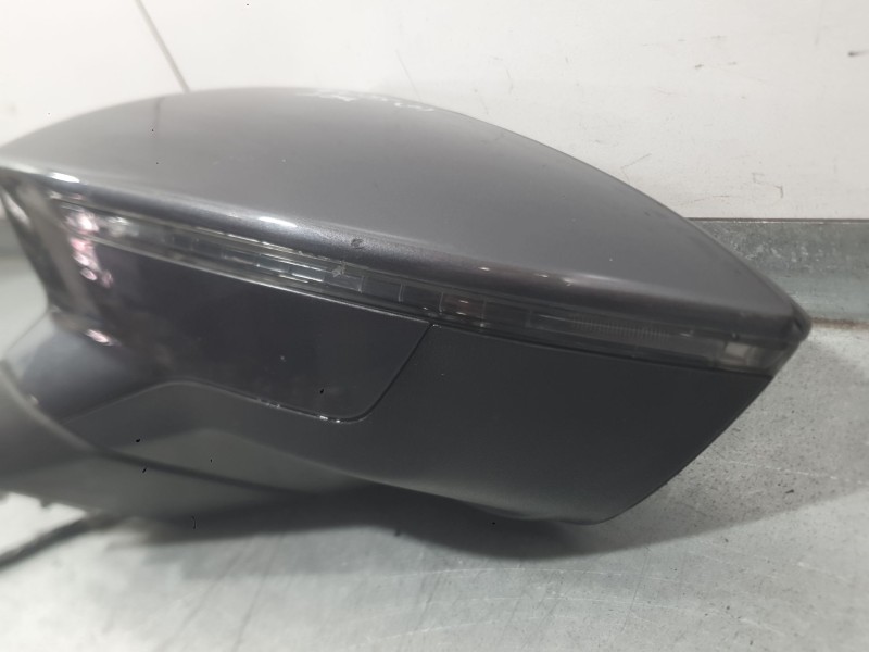 Recambio de retrovisor izquierdo para seat leon st (5f8) 1.2 tsi referencia OEM IAM 5F1857507P9B9 ELECTRICO 